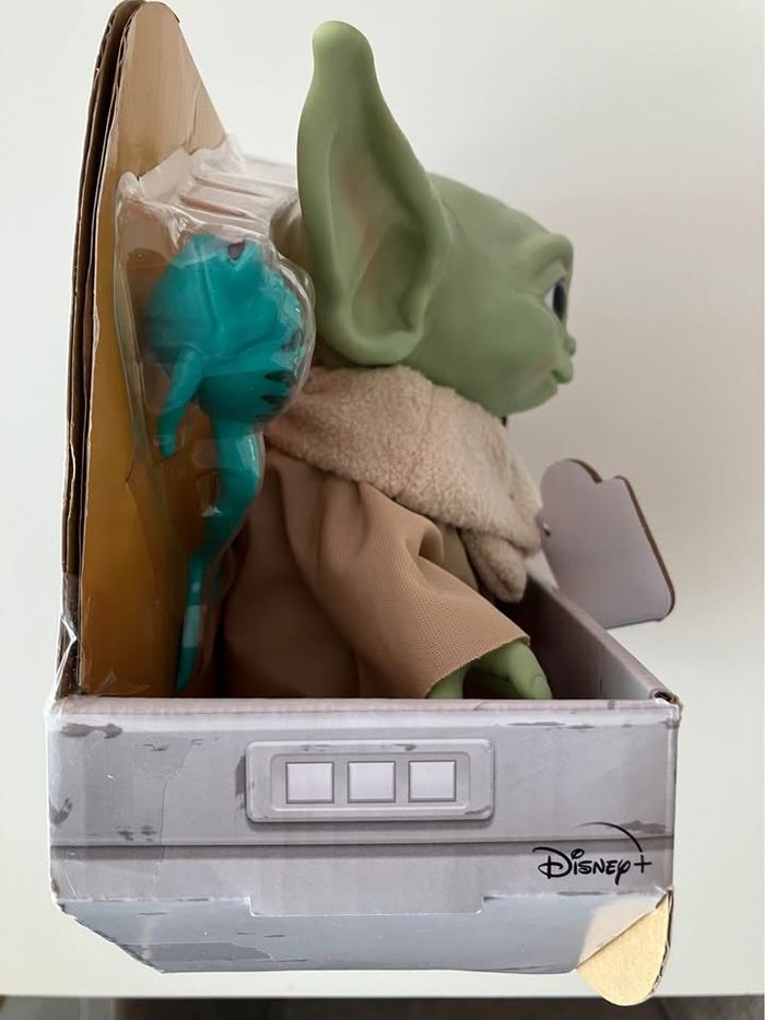 Figurine parlante, Bébé Yoda avec accessoires (Starwars) - photo numéro 5