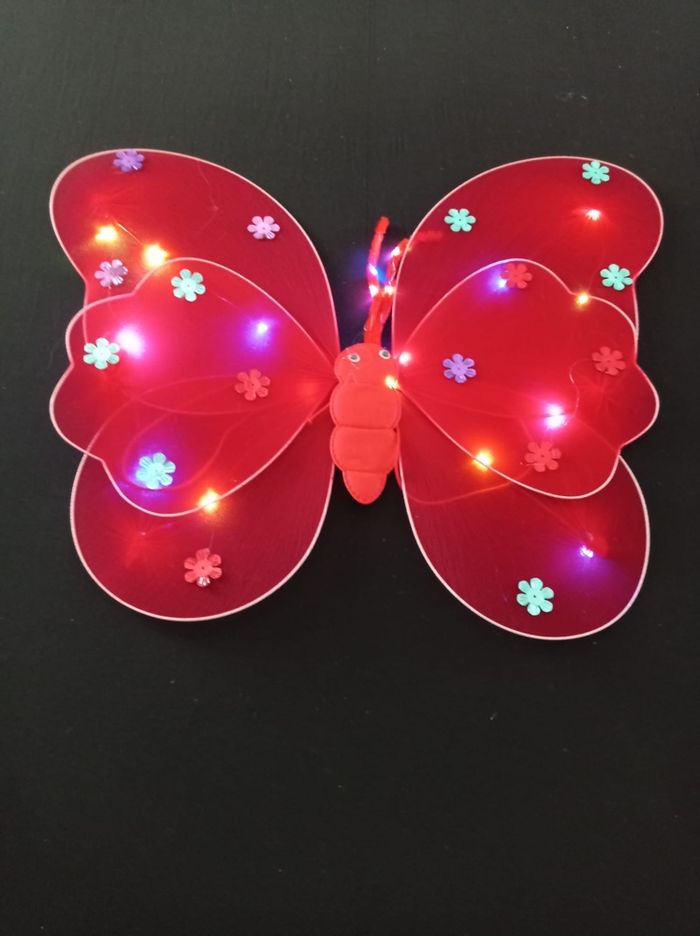 Deguisement papillon rouge LED 3-6ans - photo numéro 5