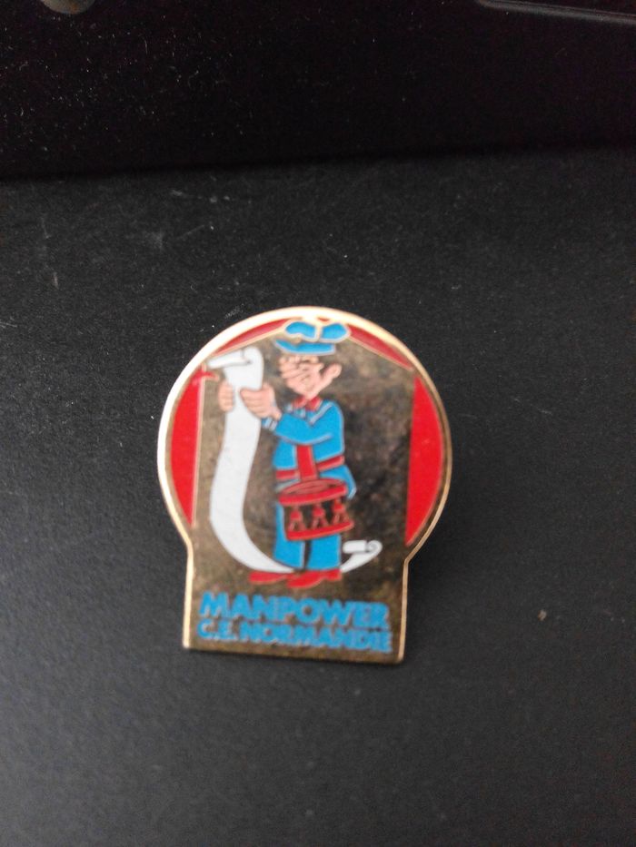 Faby27800 Pin's Manpower