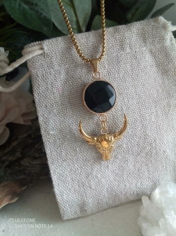 Collier taureau et pierre d'agate noire naturelle