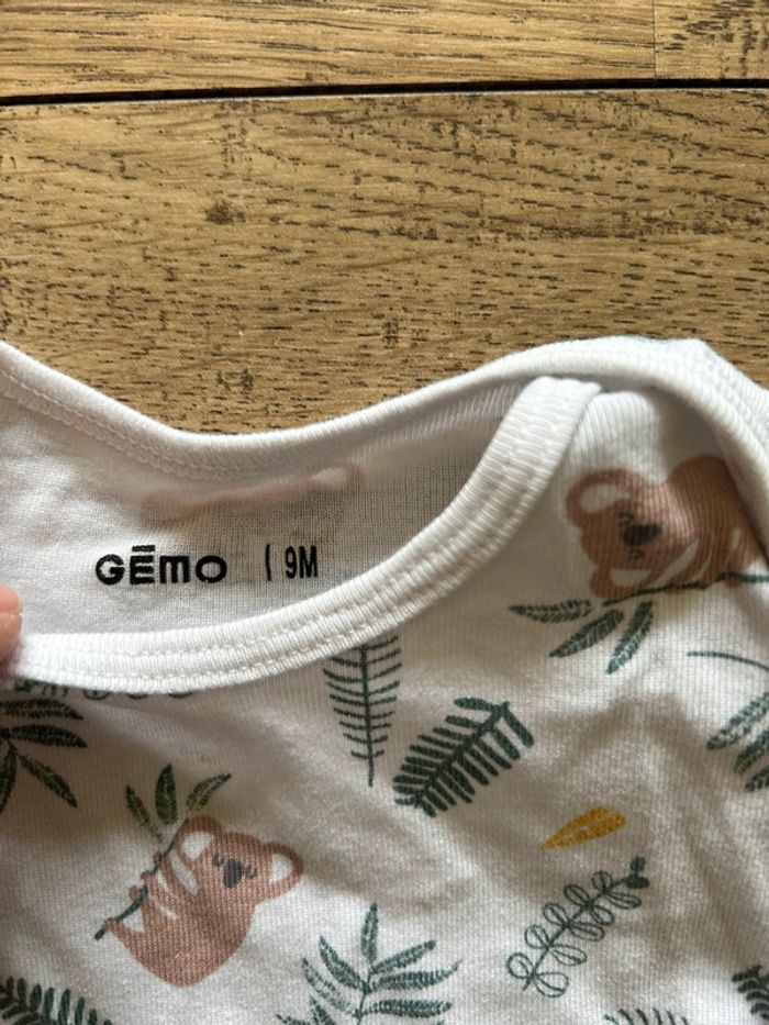 Lot de 2 bodies été 9 mois Gemo - photo numéro 2