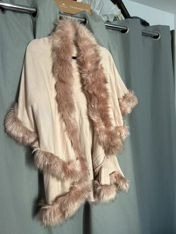Veste fausse fourrure