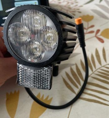 Phare avant pour trottinette ou scooter