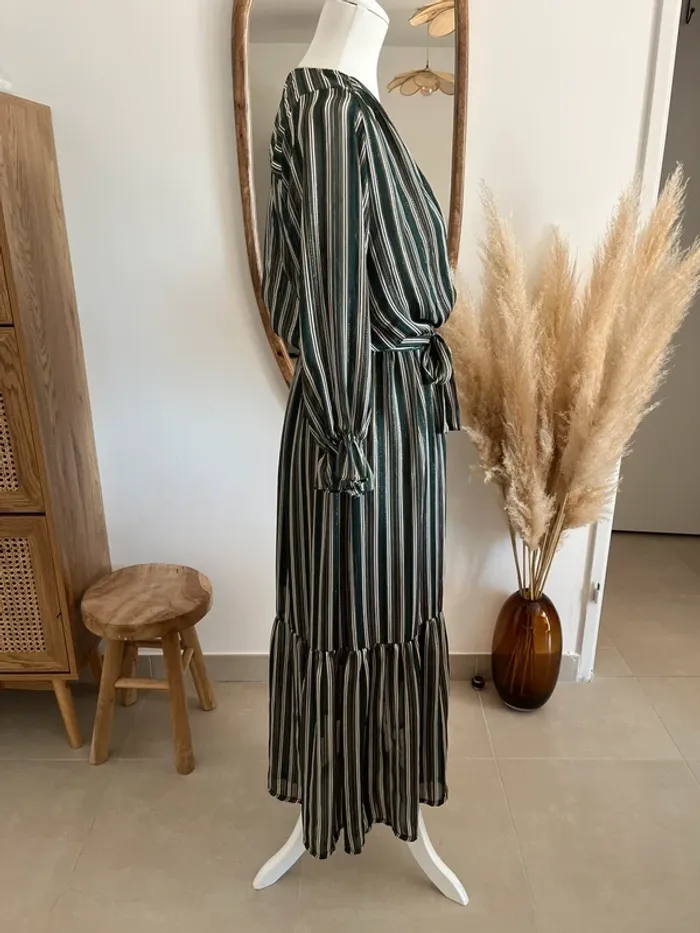 Robe longue verte à rayures Scarlet Roos - photo numéro 4