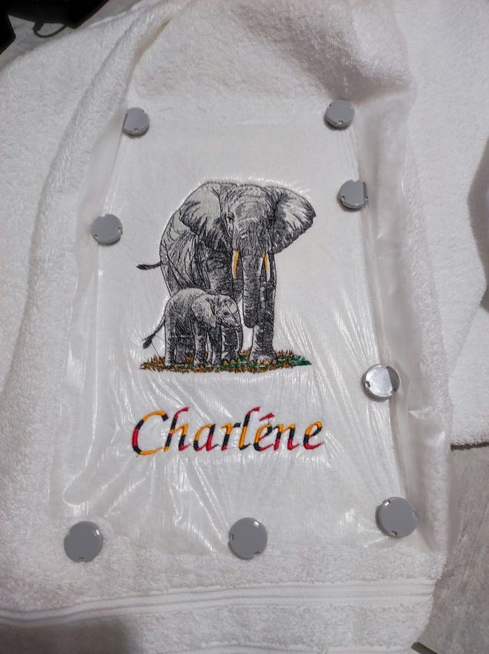 Broderie sur serviette - photo numéro 3