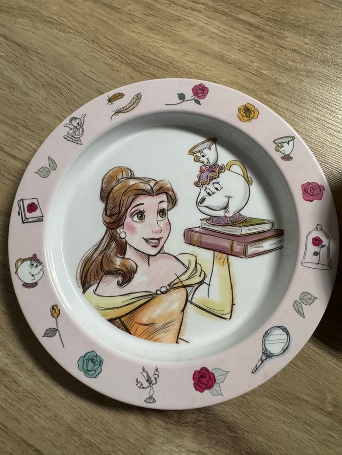 Set assiettes la belle et la bête Disneyland - photo numéro 2
