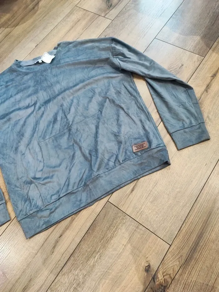 Pull gris "suédine" homme XL - photo numéro 2