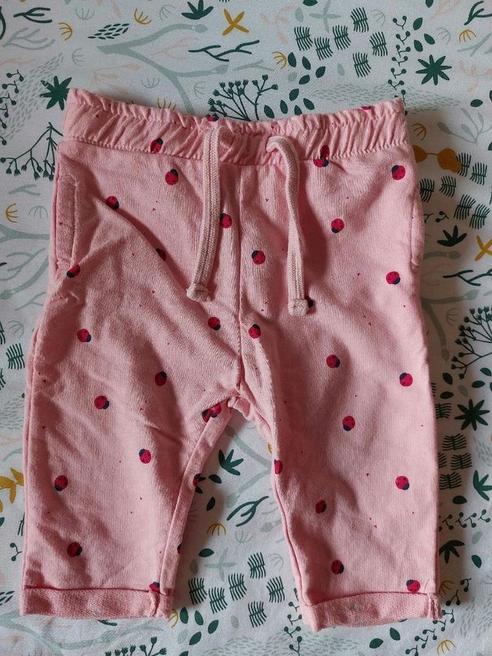 Pantalon avec motifs