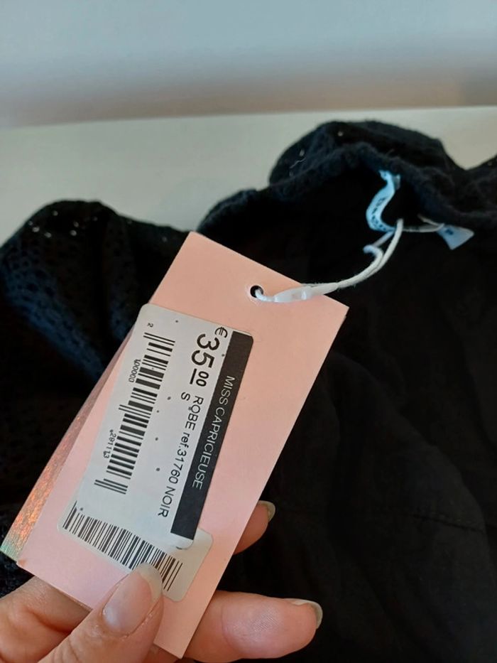 Robe longue noire neuve en dentelle Daphnea taille S 36 - photo numéro 11