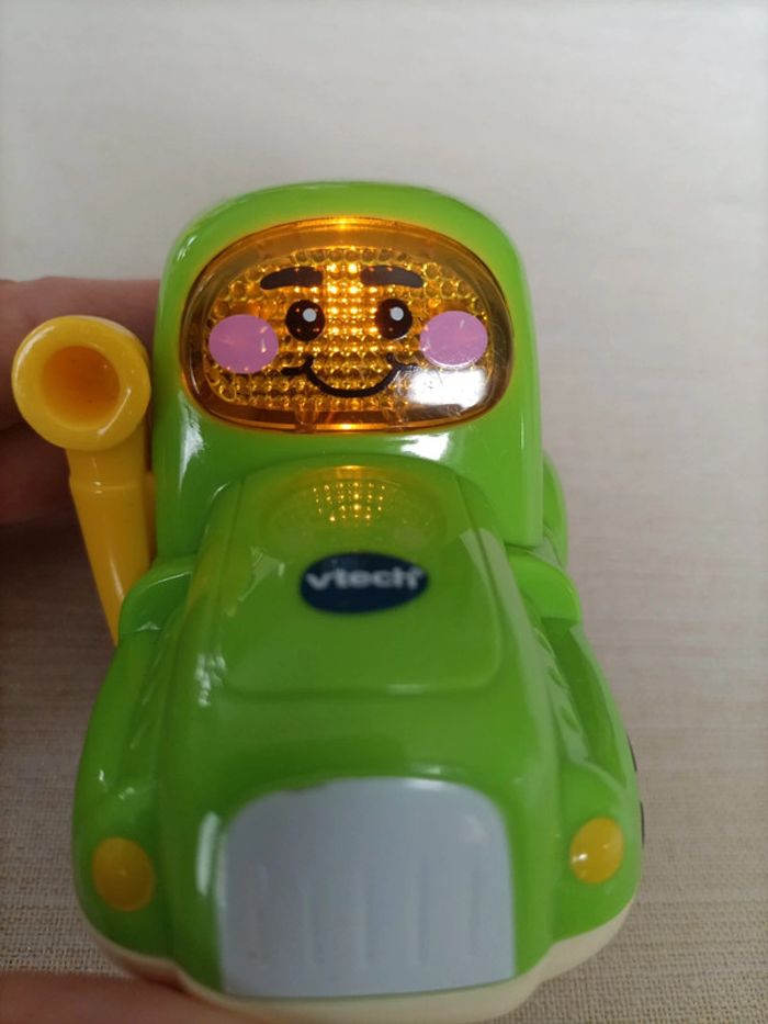 Tut tut bolide Vtech Gaëtan tracteur des champs - photo numéro 3