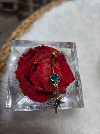 Piercing nombril zirconium bleue et étoile