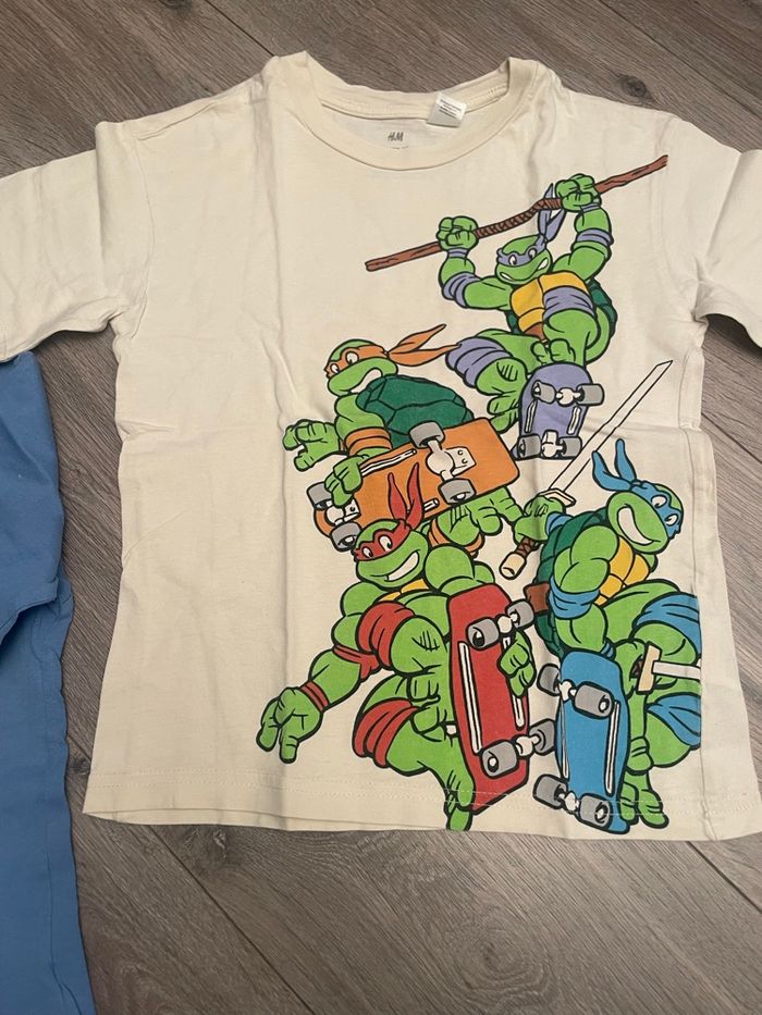 Lot 2 t-shirt h&M 4/6 ans 11O/116 centimètres tortues ninja - photo numéro 4