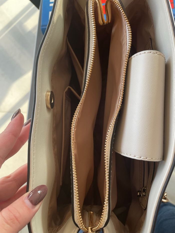 Sac à main Guess - photo numéro 5