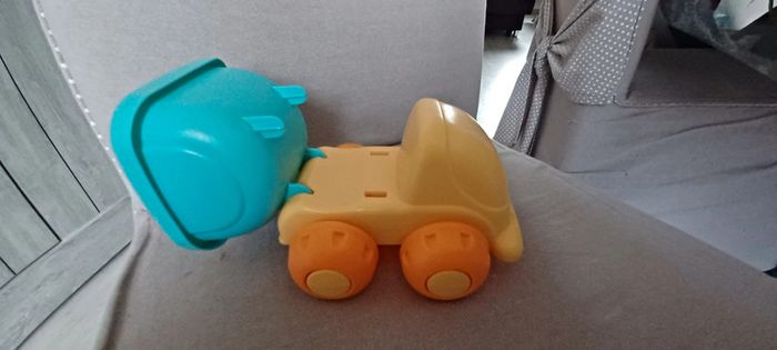 Jouet camion bébé - photo numéro 2