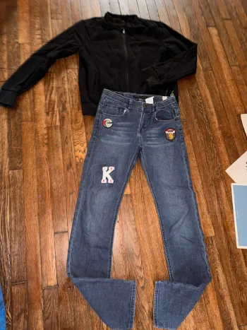 Gilet zippé et jeans ikks 14 ans
