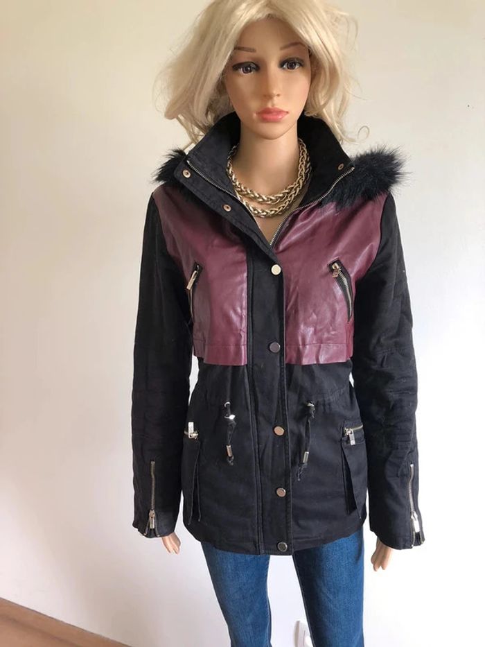 Parka noire et bordeaux avec capuche Morgan taille 40 TBE