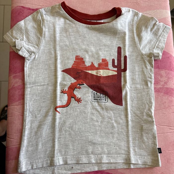 T-shirt lézard