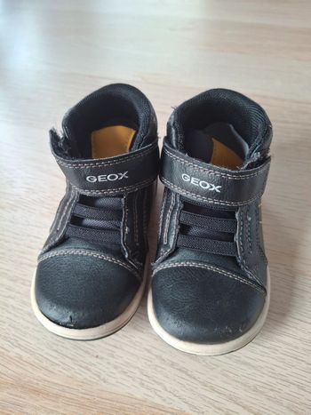 Paire de chaussure geox