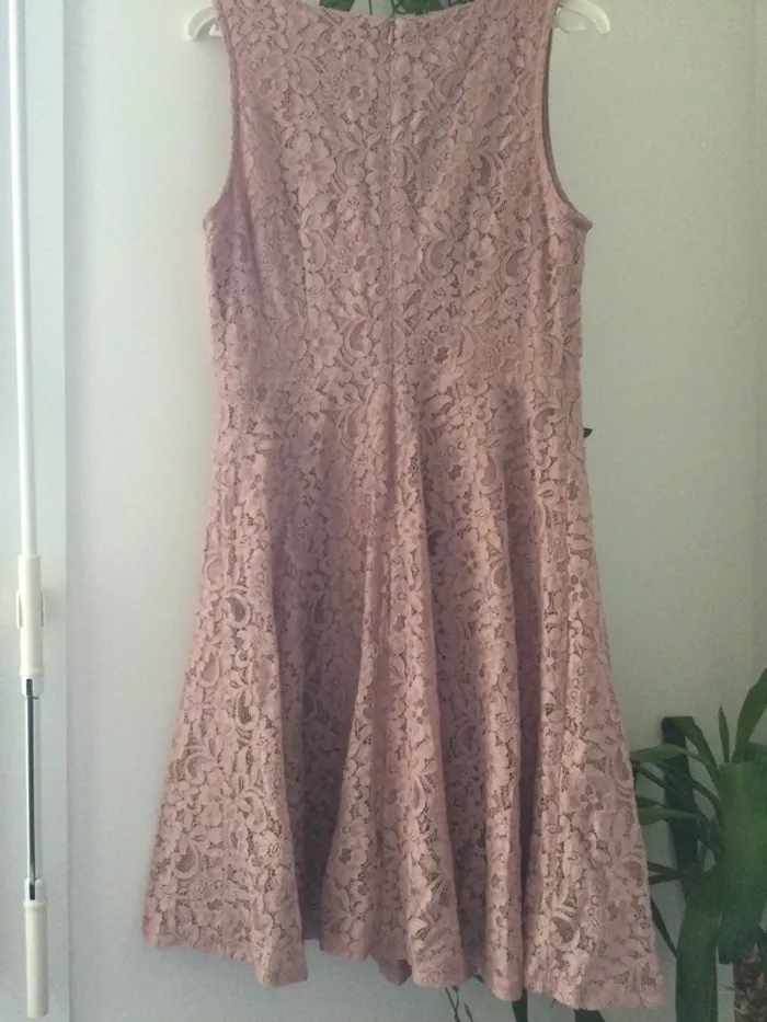 Robe rose clair neuve T38 - photo numéro 2