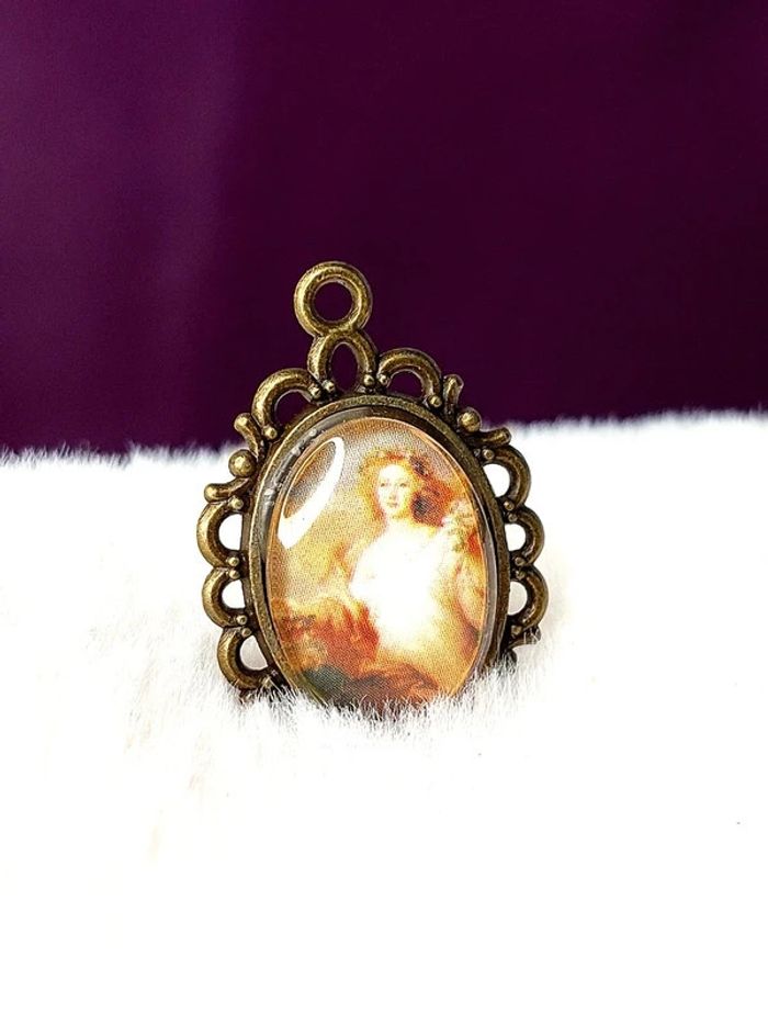 Magnifique pendentif cabochon femme style peinture renaissance - photo numéro 5