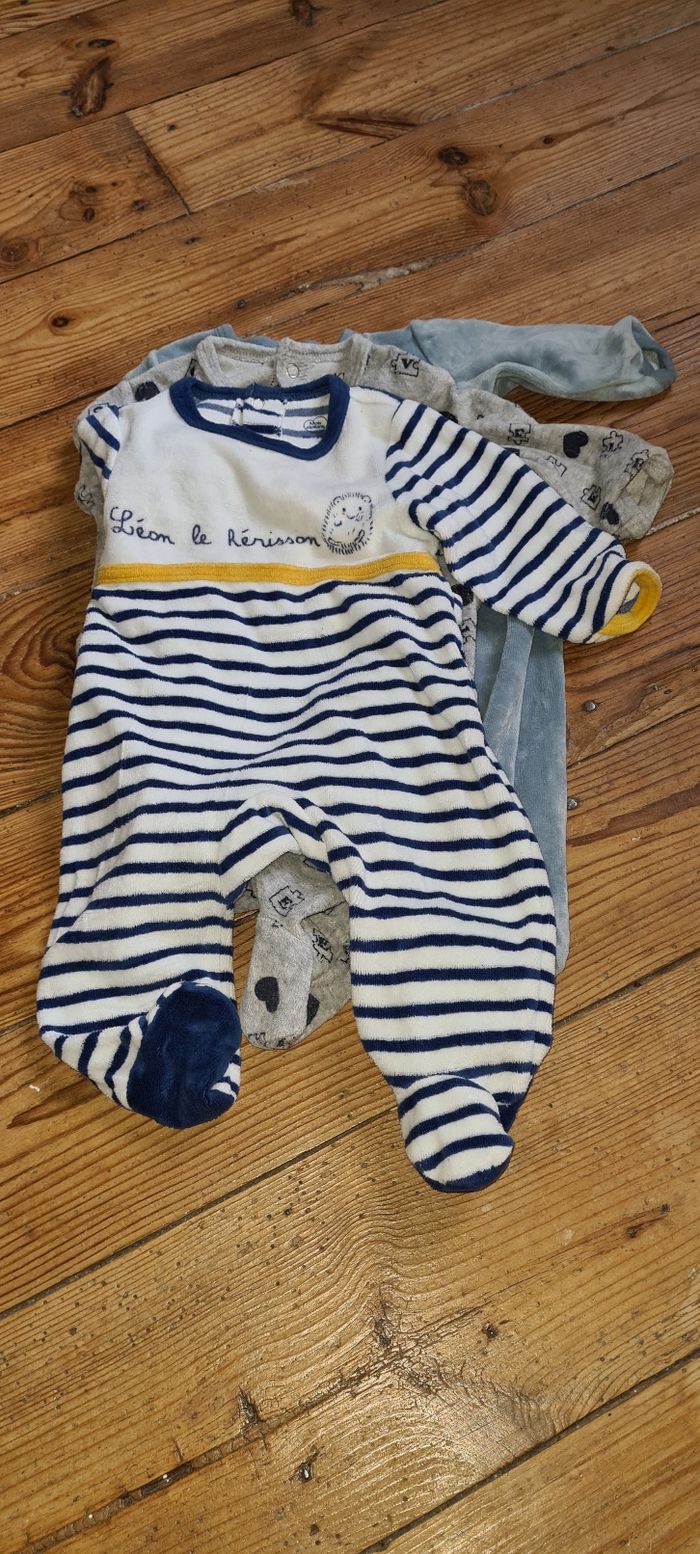 Lots de 9 pyjamas - photo numéro 2