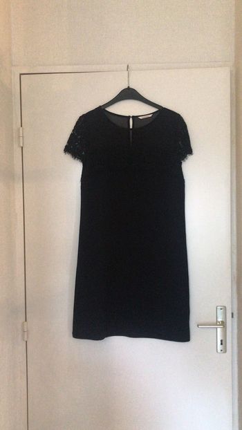 Robe dentelle noire