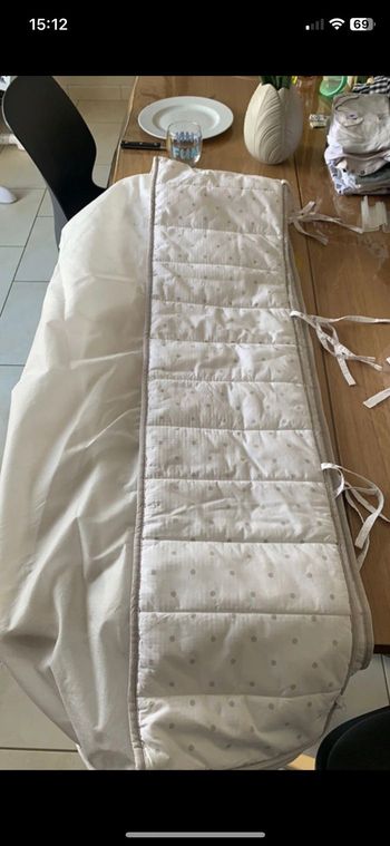 Tour de lit pour bébé