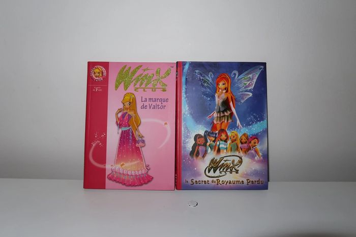 Lot de deux livres Winx