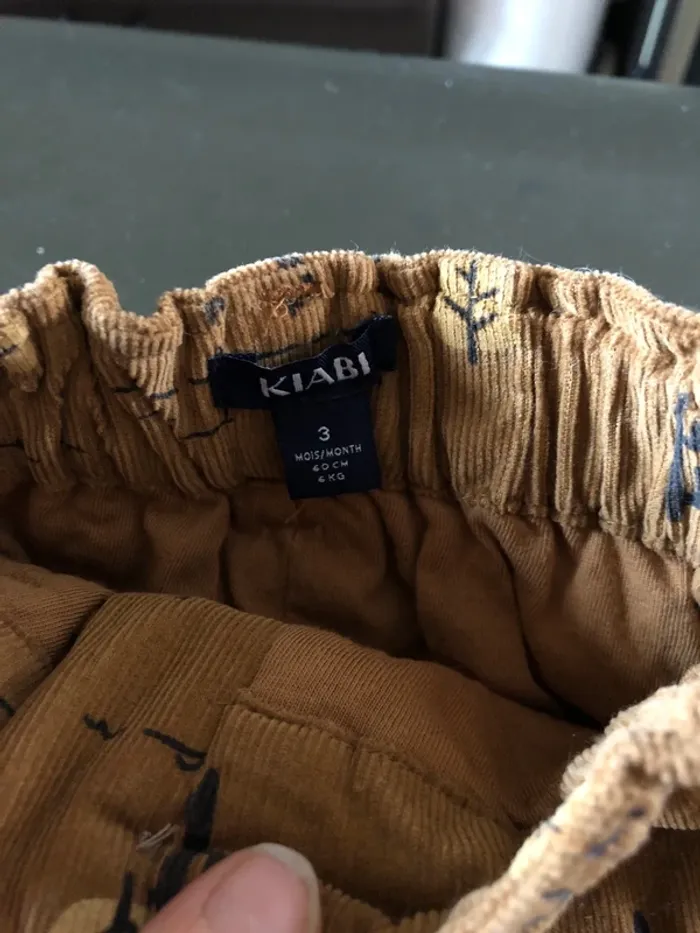 Pantalon en velours 3 mois - photo numéro 2