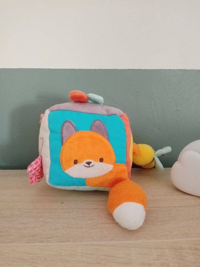 Cube activités tissu renard
