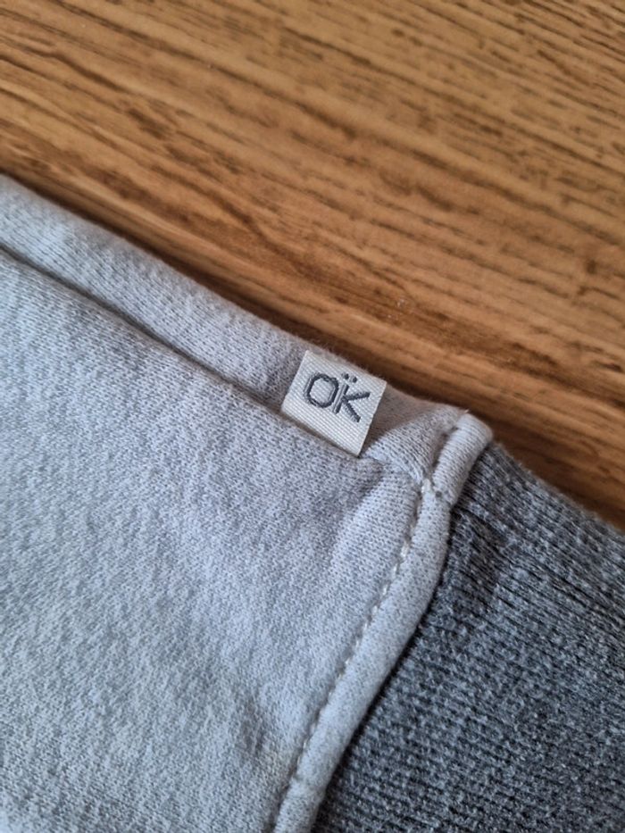 Sweat taille 6 ans - photo numéro 5