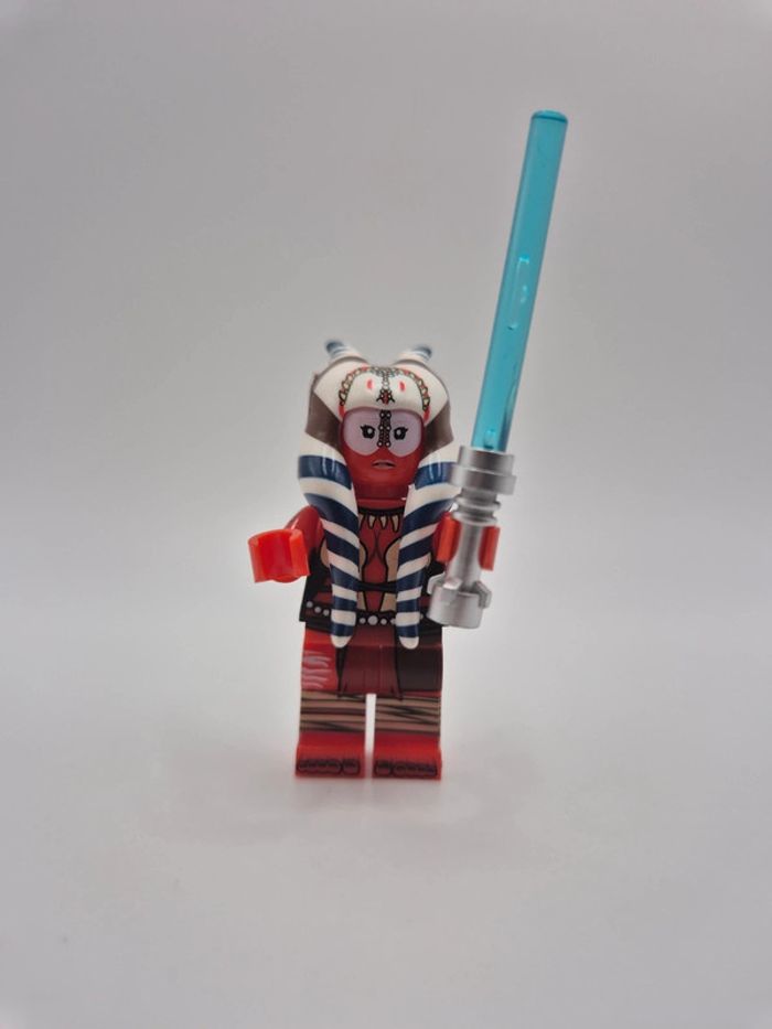 Figurine type lego custom Jedi Shaak Ti star wars