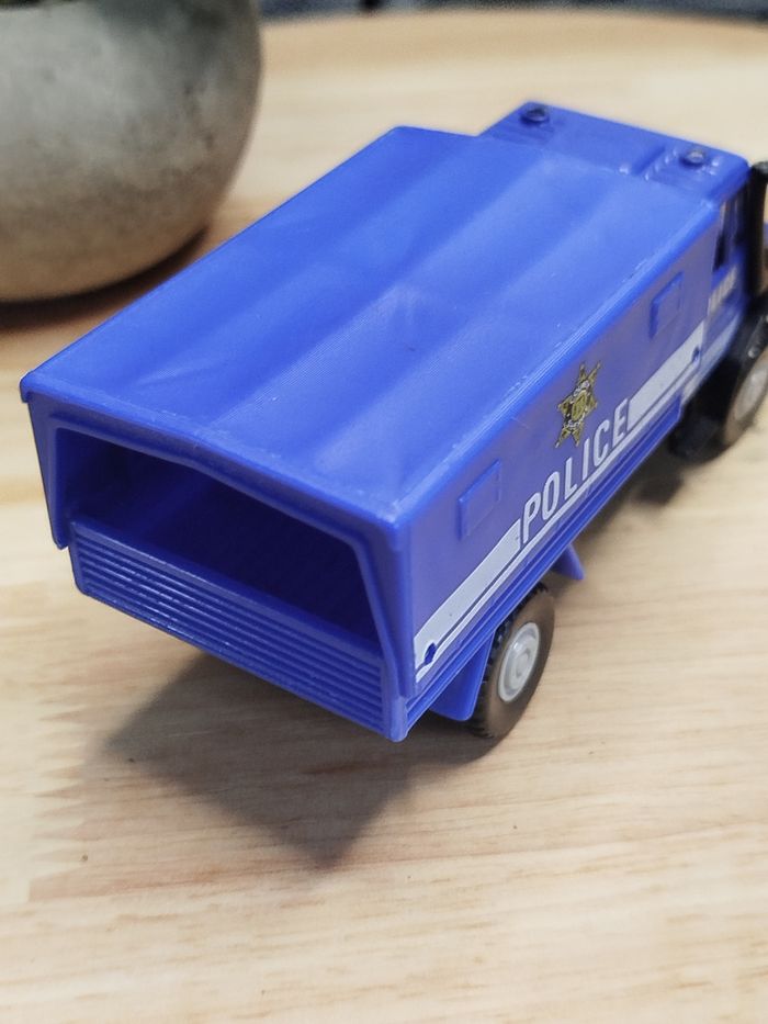 Voiture Police Welly - photo numéro 3