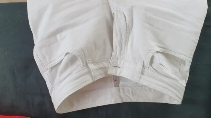 Pantalon blanc - photo numéro 3