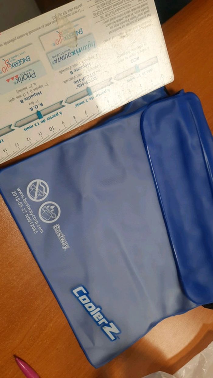 Pochette anti goute pour téléphone ou autre - photo numéro 2