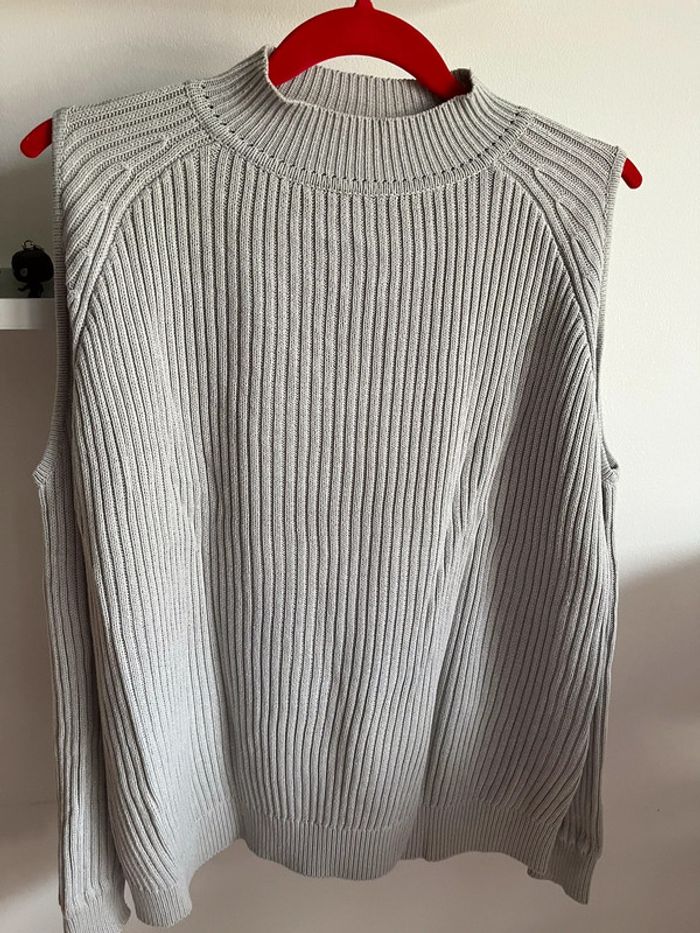 Pull gris