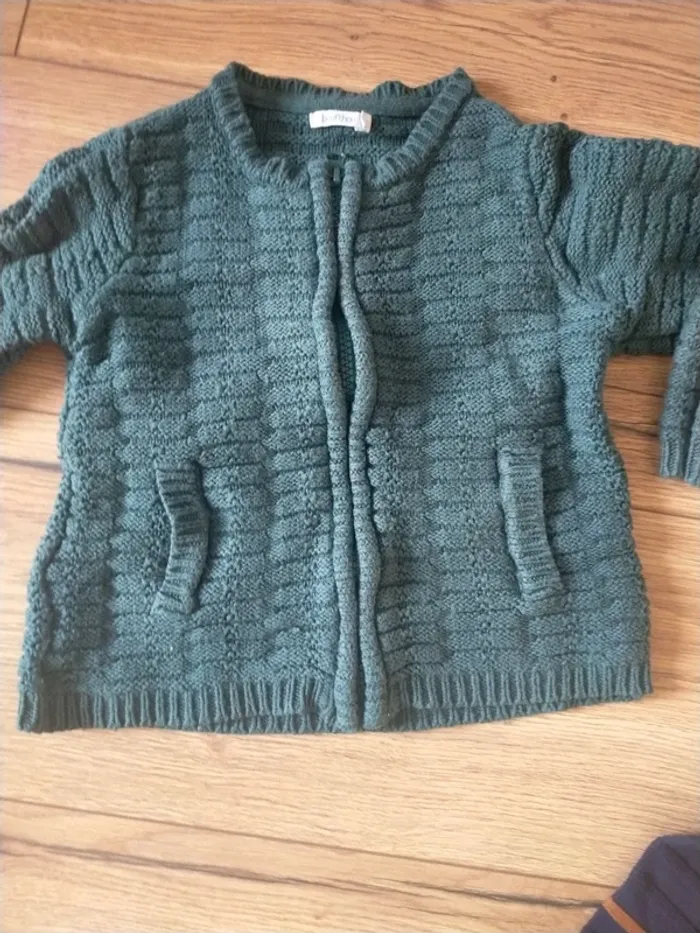 Lot pull + gilet 24 mois - photo numéro 4