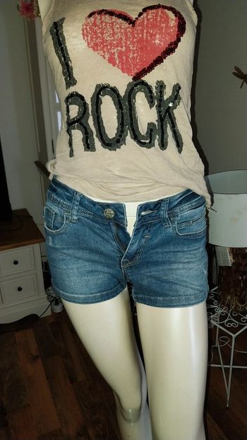 Short jean Neuf Taille Xs +débardeur en  🎁