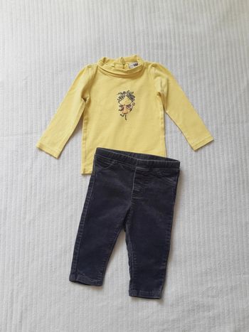 Tenue haut col roulé et pantalon 6 mois