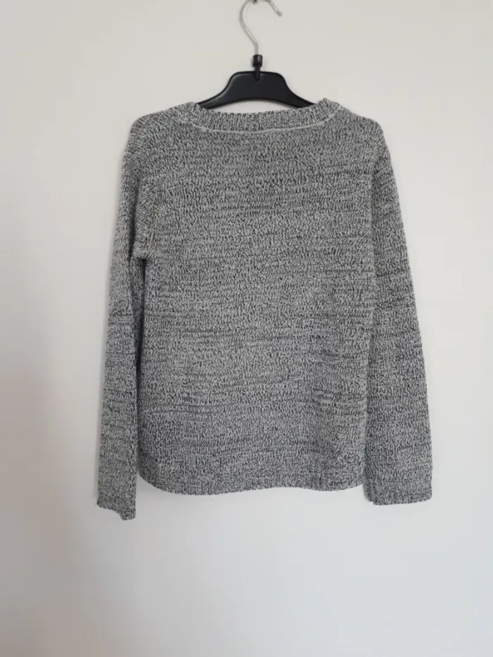 Pull minnie disney a paillettes 6 ans - photo numéro 4