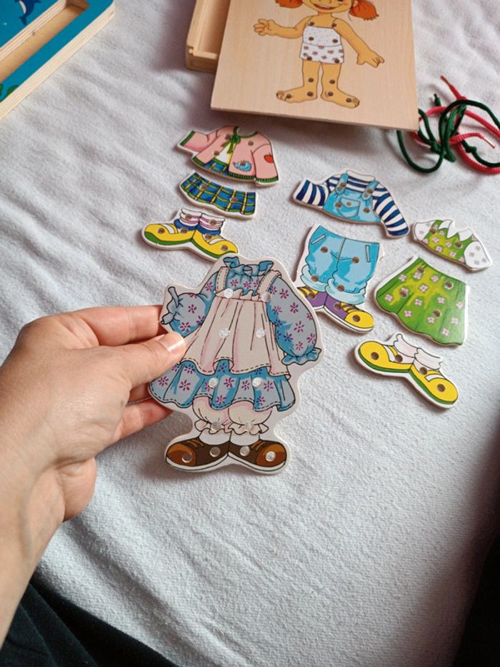 Jeux en bois apprendre à s habiller - photo numéro 2