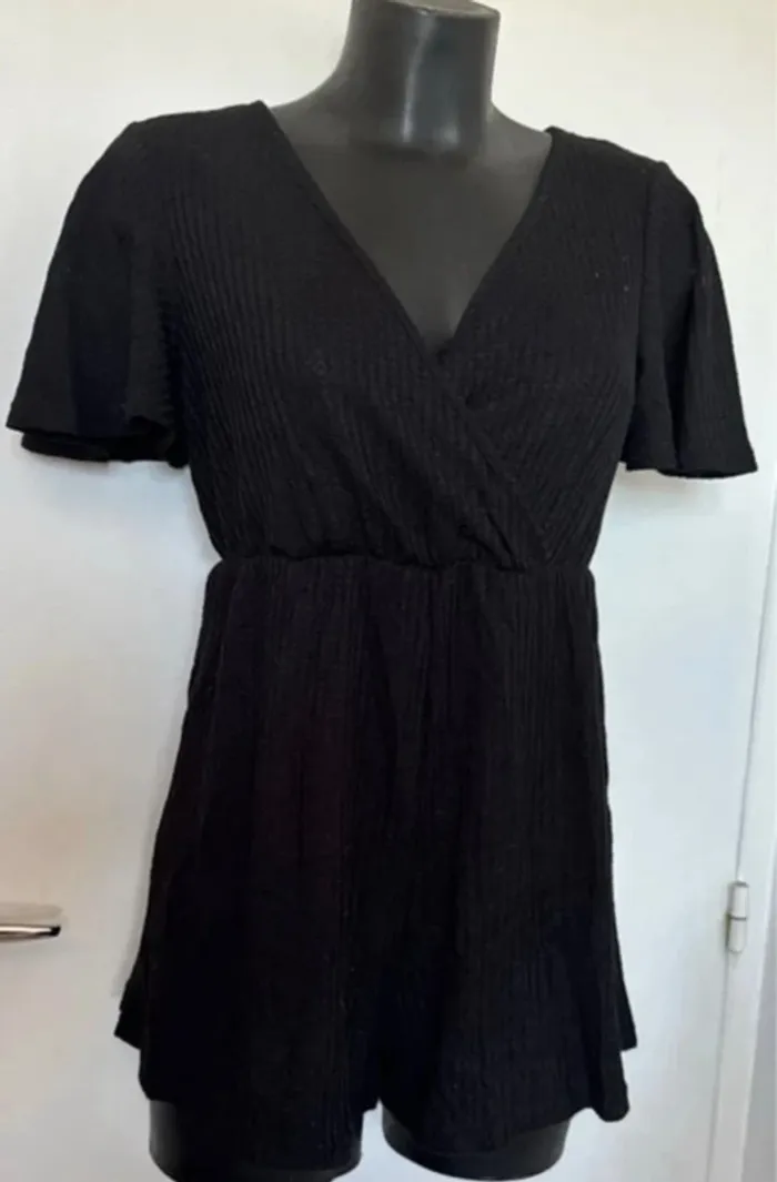 Joli combi short noire gaufrée 36 Shein