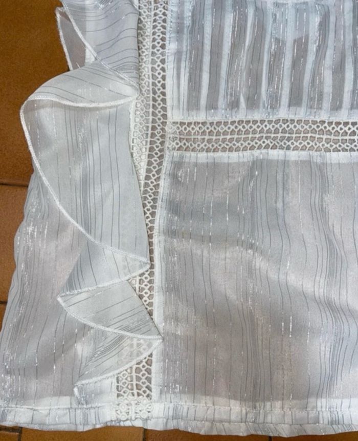 Petit haut blanc transparent et fil argenté s - photo numéro 2