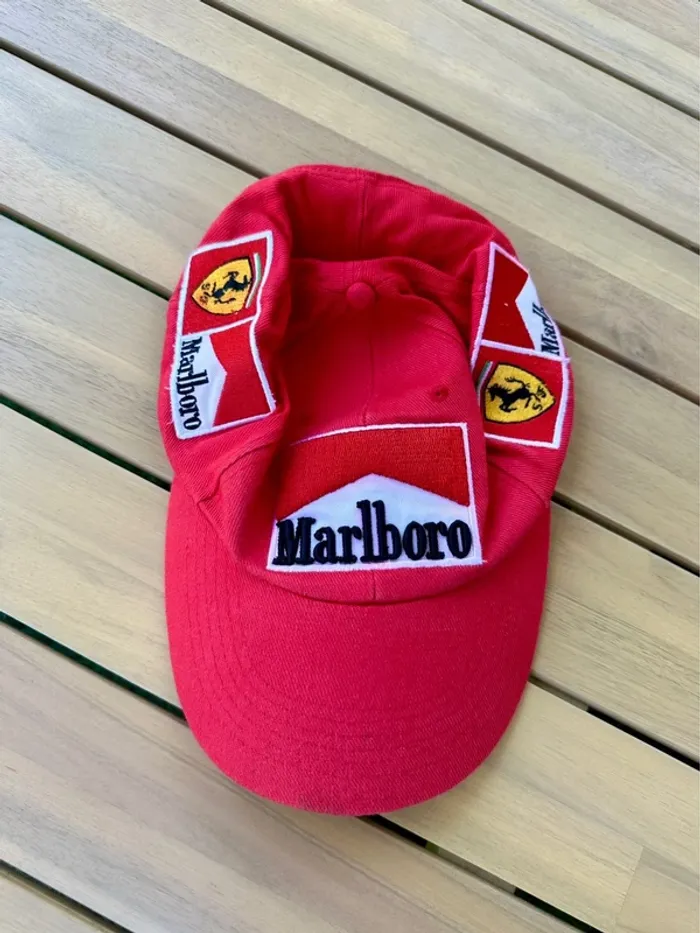 Casquette Ferrari X Marlboro - photo numéro 2