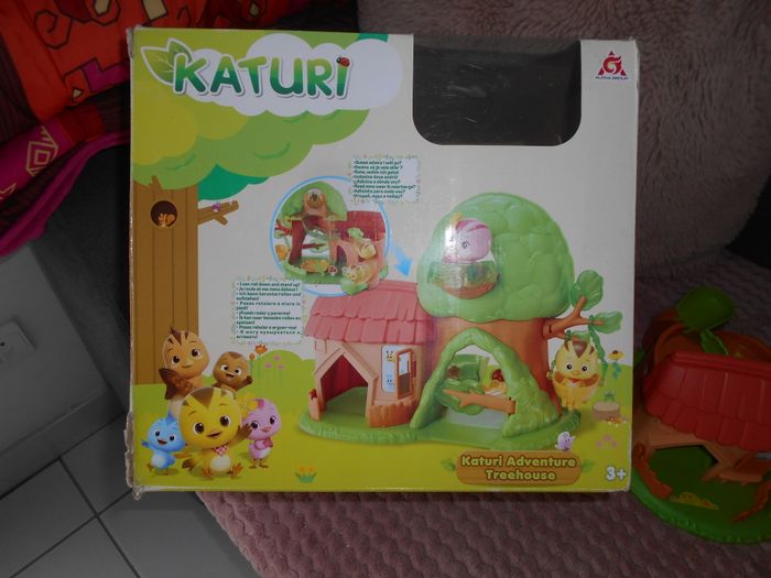 Maison de la forêt Katuri + 2 personnages - photo numéro 2