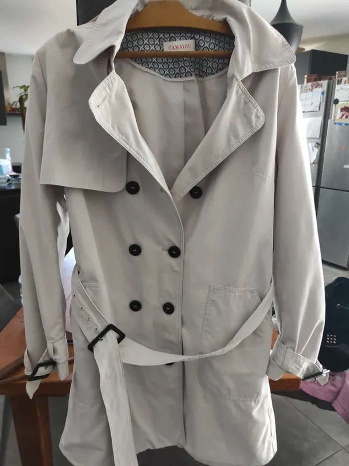 Imperméables crème neuf