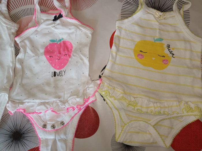 Lot 6 bodies à bretelles taille 3 mois 👧 - photo numéro 4