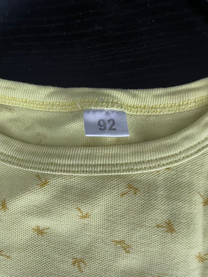 T-shirt jaune - photo numéro 2