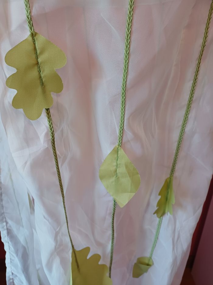 Ciel de lit bébé en voile blanc et feuilles vertes - photo numéro 2