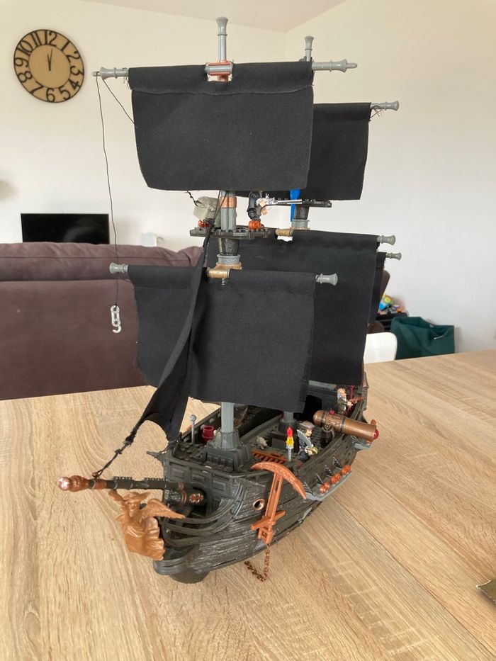 Mega blocks 1017 Pirate des Caraïbes - Black Pearl - photo numéro 3